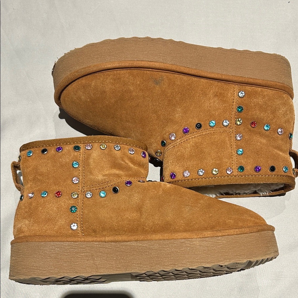Steve Madden Tan Suede Embellished Warm Boots - Picture 4 of 4